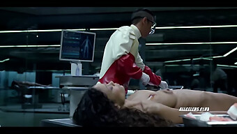 Escena De Westworld De Thandie Newton Y Angela Sarafyan - Desnudos Explícitos En Un Club