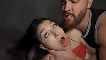 Madison Quinn Éprouve Des Orgasmes Intenses Avec Une Grosse Bite Lors D'Une Session De Baise Brutale À La Maison.