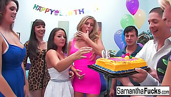 La Fête D'Anniversaire Décomplexée De Samantha Présente Un Sexe De Groupe Intense Et Des Échanges Oraux