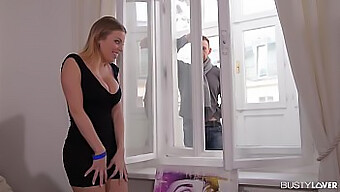 Coppia Europea Gode Del Sesso Orale Con La Tettona Britney Amber