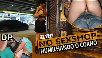 Marido Corno Assiste Enquanto A Esposa É Duplamente Penetrada - Cristina Almeida