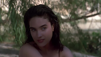 Jennifer Connelly V The Hot Spot Filmu Z Roku 1990 Předvádí Své Působivé Vystoupení.