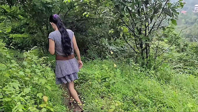 Young Indian Girl Enjoys Rough Sex In The Wilderness