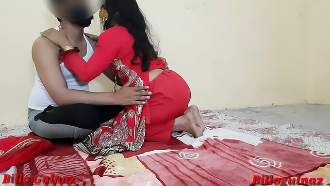 El Culo Apretado De La Novia India Es Penetrado Por Su Hermanastro En Un Encuentro Explícito