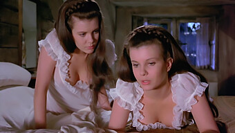 Los Gemelos Sexys De Vampiros Mary Y Madeline Collinson En Una Película De Terror