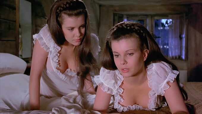 Vampiro Sexy Gêmeas Mary E Madeline Collinson Em Um Filme De Terror