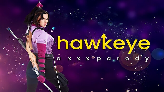 Hawkeye Kate Bishop, Une Cosplayeuse Aux Gros Seins, Fait Des Efforts Extrêmes Pour Obtenir Le Statut De Super-Héros.