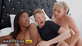 Dee Williams Bertemu Secara Rahasia Dengan Jimmy Sebelum Putri Tirinya Tiba-Tiba Bergabung Untuk Threesome Yang Panas - Brazzers