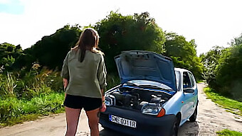 Pasangan Amatur Dari Poland Terlibat Dalam Seks Dalam Kereta.