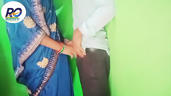 Un Couple Indien Se Laisse Aller À Des Rapports Sexuels Passionnés Avec Des Jouets